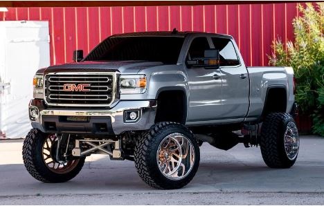 Lift Kits vs. Leveling Kits: What is the Difference?